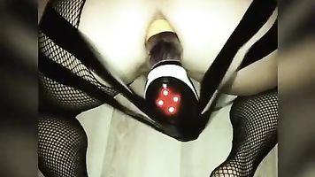 Giant dildo vibration ín my ass